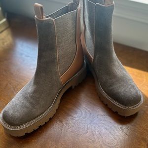 Sam Edelman Laguna Lug Sole Chelsea Boots